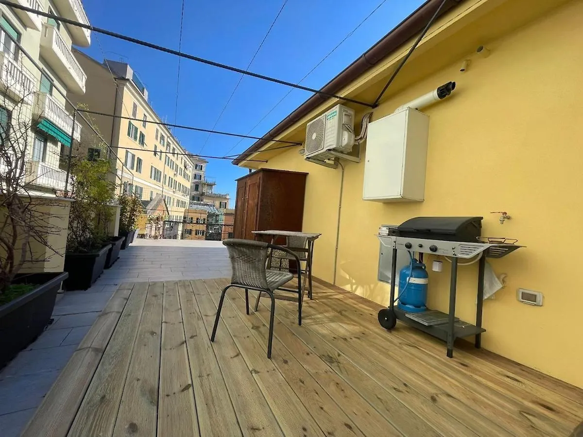 Apartamento Attico Con Terrazza E Depandance Génova
